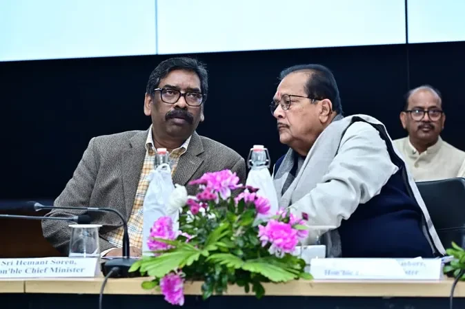झारखंड में चुनावी व्यस्तता से धीमी हुई प्रशासनिक गतिविधियां, कामकाज ठप