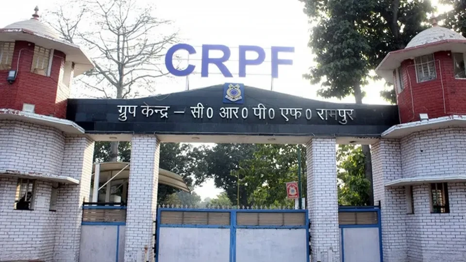 रामपुर: सीआरपीएफ कैंप में बिना अनुमति घुसे दो युवक, पूछताछ जारी