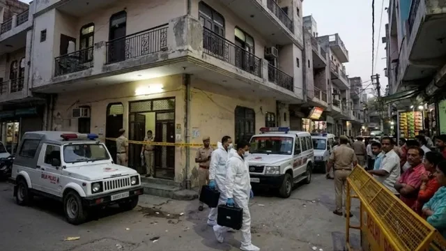 दिल्ली: मंगोलपुरी में विवाहित महिला की हत्या, तीन आरोपी गिरफ्तार