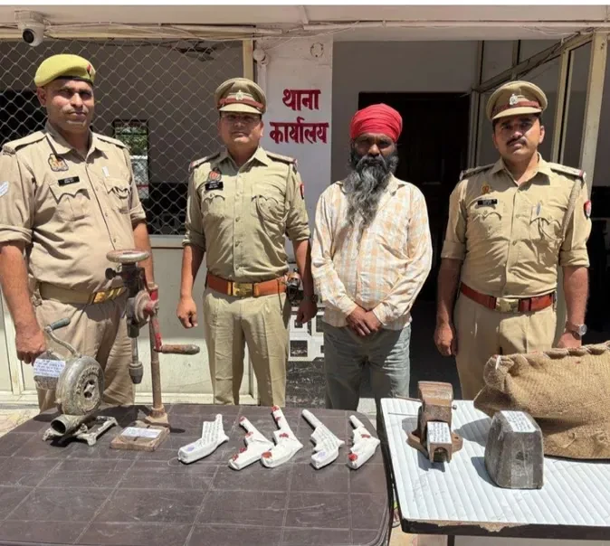 मेरठ: किठौर में अवैध तमंचा फैक्टरी का भंडाफोड़, आरोपी गिरफ्तार