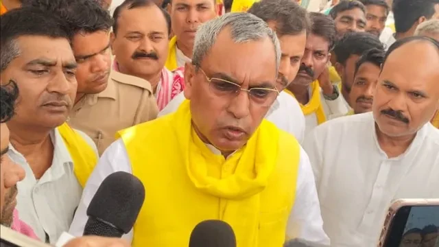 बलिया में ओमप्रकाश राजभर ने पूर्व सांसद को दी श्रद्धांजलि, विपक्ष पर साधा निशाना