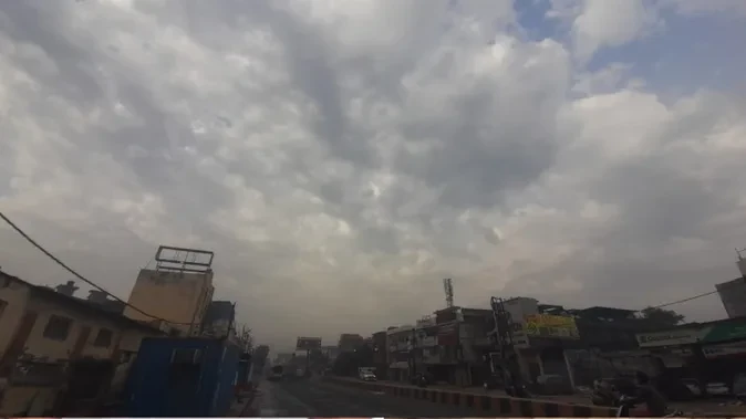 मेरठ में बदला मौसम का मिजाज, धूप-छांव के बीच बढ़ी उमस