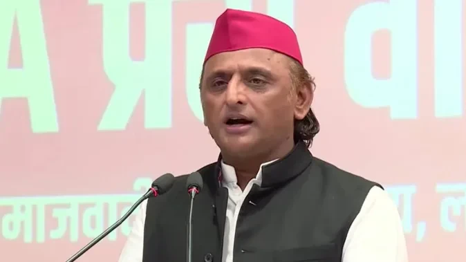 अखिलेश यादव का भाजपा पर हमला, बोले- महिलाओं के नाम पर हो रही राजनीति