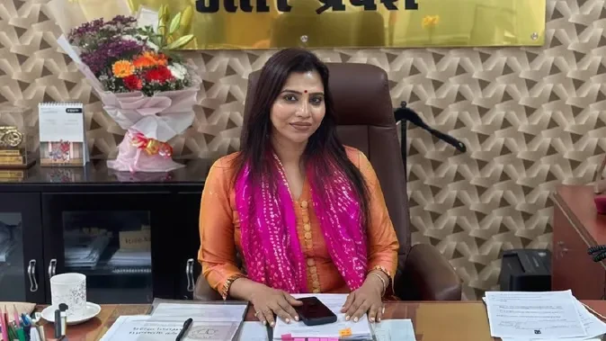मनमाना रवैया और विवादों के बीच आईएएस किंजल सिंह से छीनी गई परिवहन आयुक्त की कुर्सी