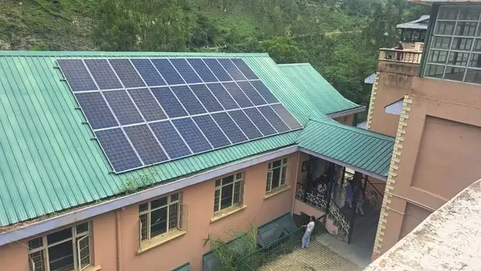 भारतीय सोलर इंडस्ट्री को झटका, अमेरिका ने लगाया भारी एंटी-डंपिंग टैक्स