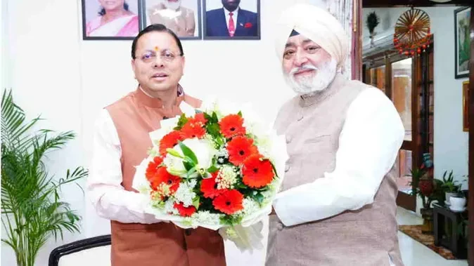 हेमकुंड साहिब यात्रा 2026 की तैयारियों पर चर्चा, मुख्यमंत्री धामी को मिला निमंत्रण