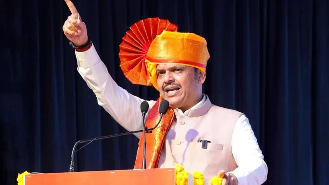 'जिहाद के नाम पर बनाया जा रहा निशाना', मीरा रोड चाकू कांड पर भड़के फणडवीस