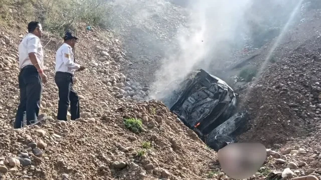 ऊना: कार के खाई में गिरते ही लगी आग, 2 लोगों की मौत
