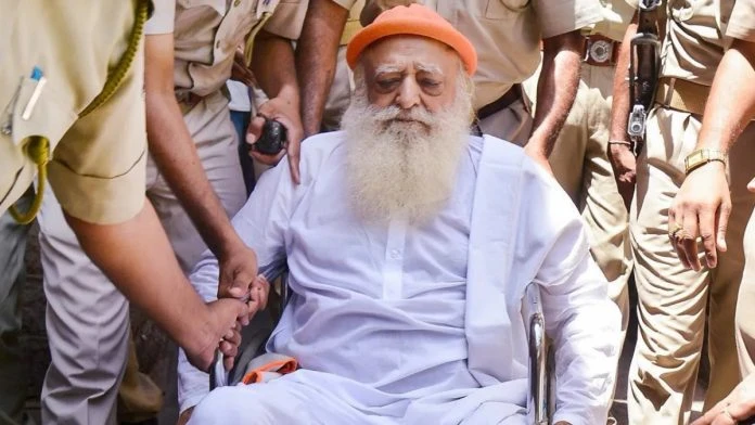 आसाराम को फिर राहत, हाईकोर्ट ने 25 मई तक बढ़ाई अंतरिम जमानत