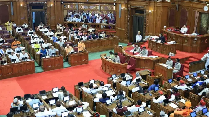 यूपी विधानसभा का विशेष सत्र कल, महिला आरक्षण पर सरकार लाएगी निंदा प्रस्ताव
