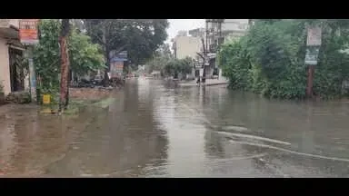 धूल भरी आंधी के बाद मूसलाधार बारिश, मुजफ्फरनगर में जनजीवन प्रभावित
