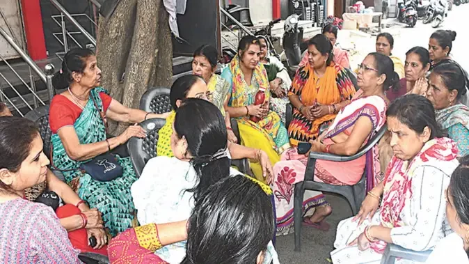 मेरठ सेंट्रल मार्केट विवाद सुप्रीम कोर्ट पहुंचा, महिलाओं ने दाखिल की याचिका