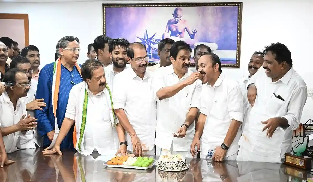 केरलम में UDF की सुनामी, लेफ्ट का सूपड़ा साफ