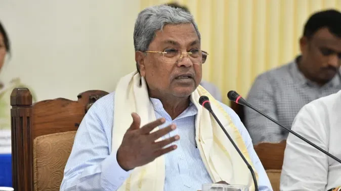 नेतृत्व परिवर्तन के संकेत? सिद्धारमैया बोले- दिल्ली बुलाएंगे तो जाऊंगा