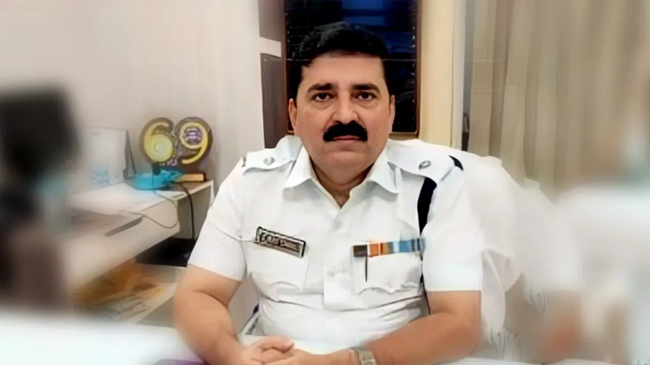 कोलकाता DCP के खिलाफ लुकआउट नोटिस, देश छोड़कर भागने की आशंका