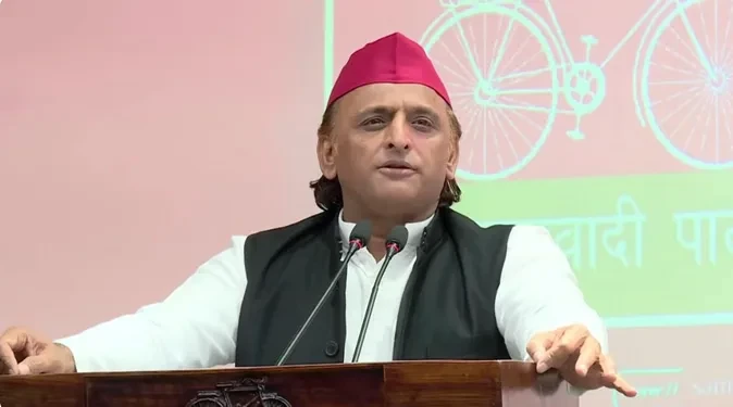 कुंदरकी से बंगाल तक आरोपों की बौछार, अखिलेश यादव का भाजपा पर हमला