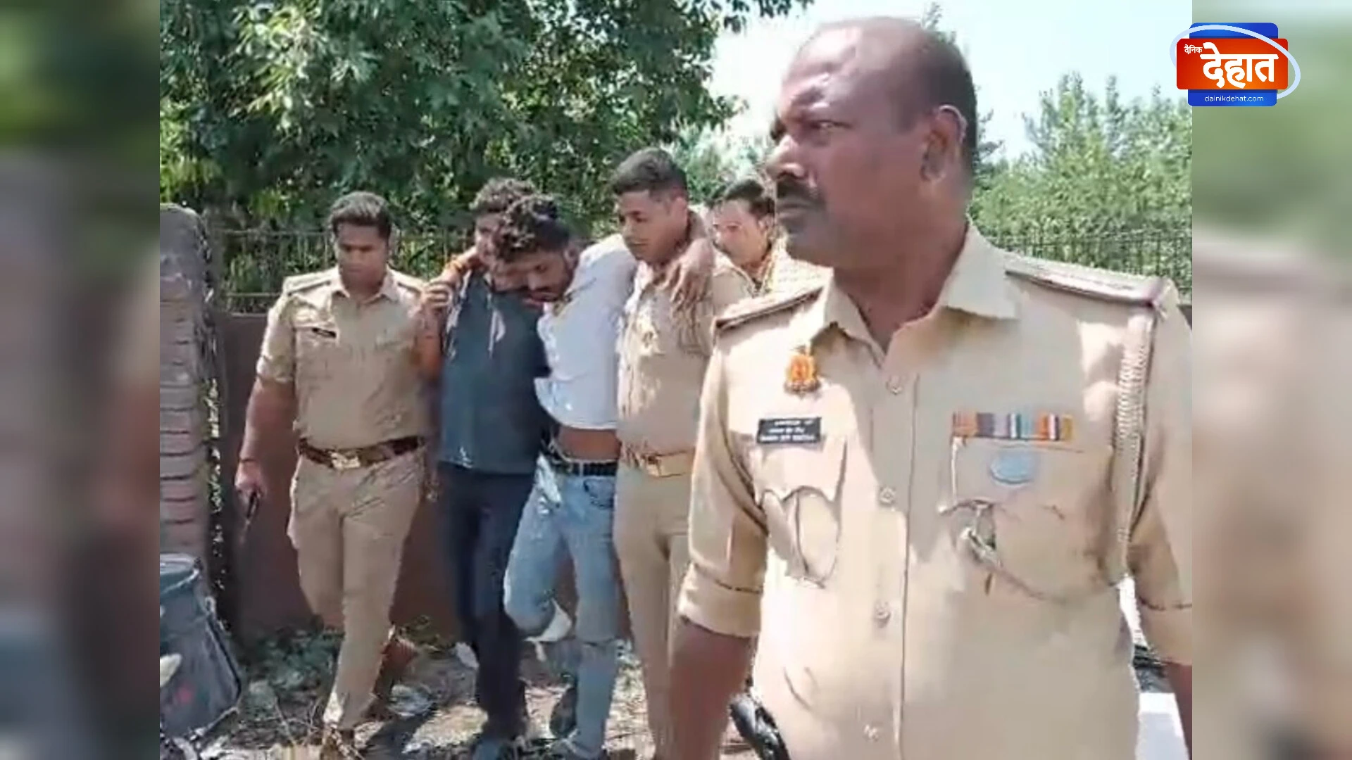 मुजफ्फरनगर: मोबाइल लूट गैंग का सफाया, मुठभेड़ में चारों बदमाश गिरफ्तार