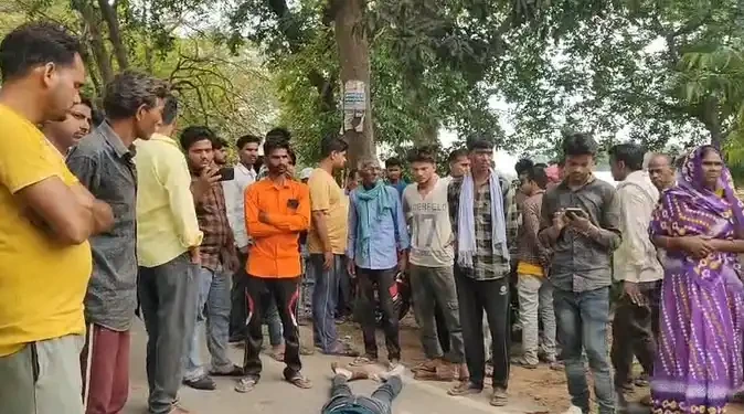 सीतापुर में दर्दनाक हादसा: अज्ञात वाहन की टक्कर से दादी-पोते की मौत