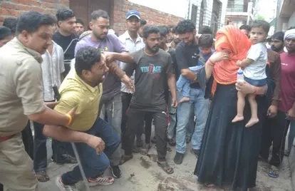 हापुड़ में प्रॉपर्टी डीलर की दिनदहाड़े चाकुओं से हत्या, इलाके में तनाव