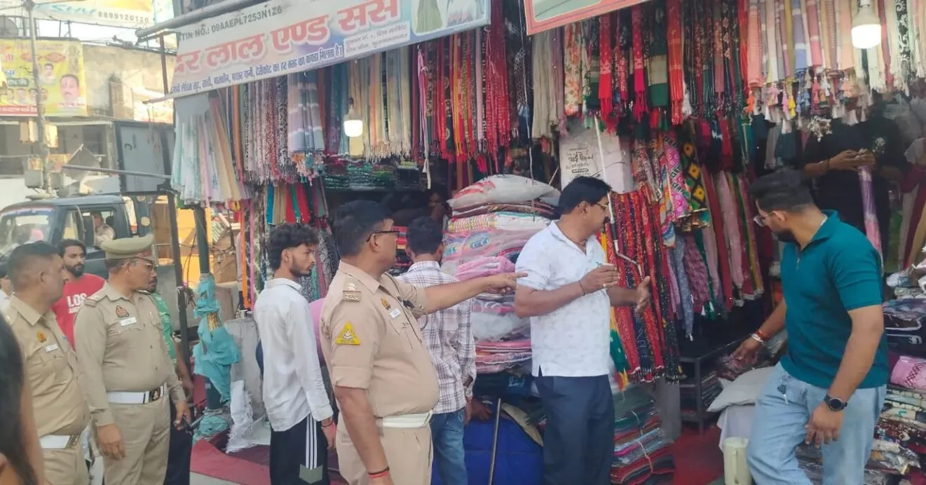 मुज़फ्फरनगर में ट्रैफिक जाम के खिलाफ पुलिस का अभियान, 178 वाहनों के काटे चालान