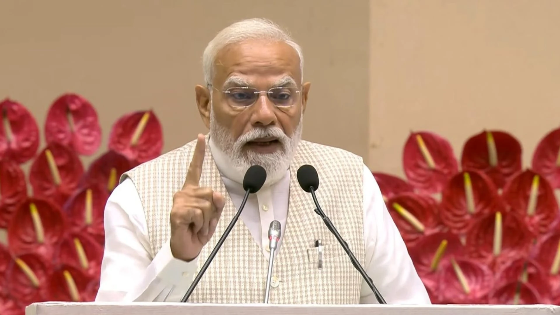 टैगोर जयंती पर पीएम मोदी का नमन, कहा- गुरुदेव भारत की सभ्यतागत चेतना की आवाज थे