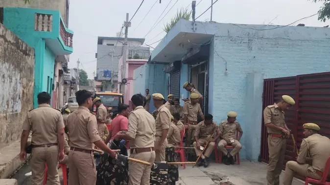 देवबंद के लालवाला विवाद पर चंद्रशेखर आज़ाद हाउस अरेस्ट, समर्थकों में आक्रोश