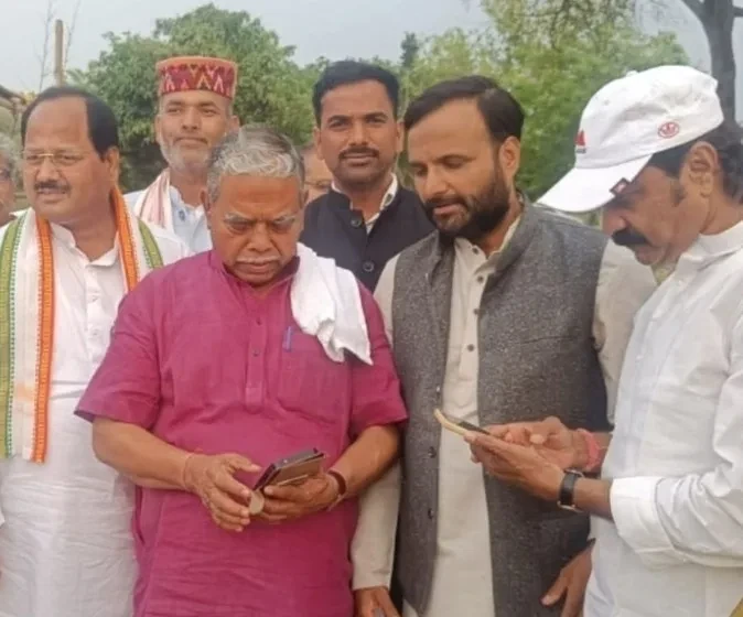 झारखंड कांग्रेस में घमासान, मंत्री के पत्र से बढ़ा विवाद, 20 मई को अहम बैठक