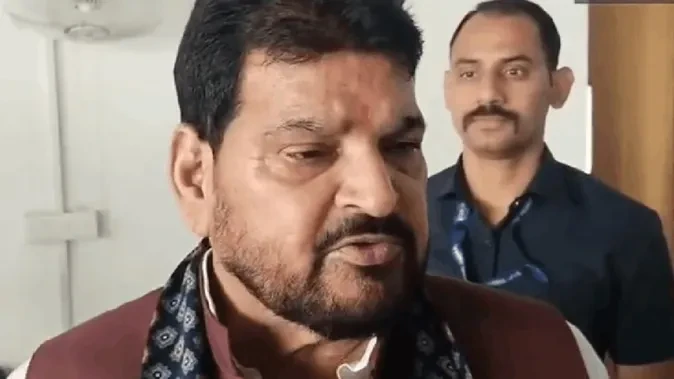 विनेश के आरोपों पर बृजभूषण का पलटवार, बोले- “छोड़ी गई गंदगी साफ कर रहा हूं”