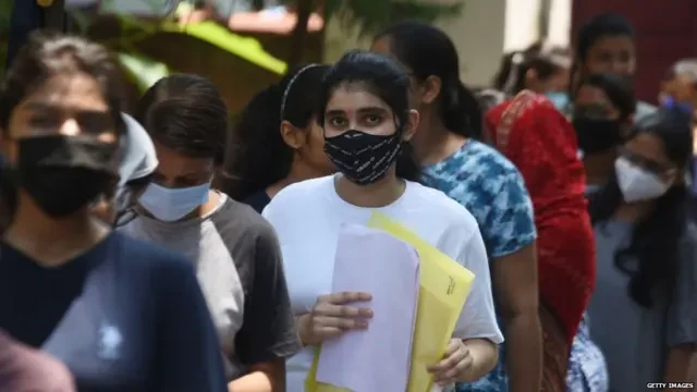 दो साल की मेहनत बर्बाद! नीट परीक्षा रद्द होते ही फूटा छात्रों का गुस्सा