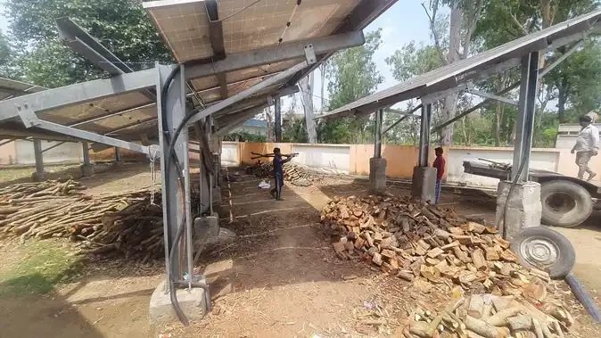 बिजनौर में वन विभाग की बड़ी कार्रवाई, 100 क्विंटल अवैध लकड़ी बरामद