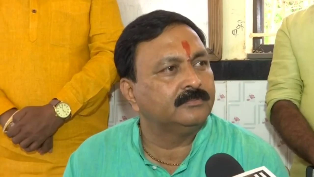 कर्नाटक में यूनिफॉर्म नियमों में बदलाव पर सियासत तेज, भाजपा ने साधा निशाना