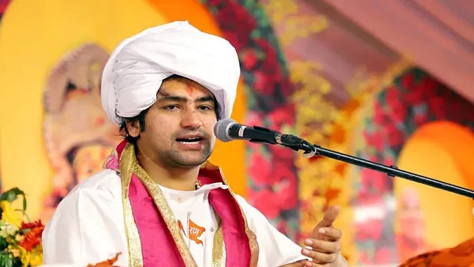 धीरेंद्र शास्त्री बदरीनाथ में ध्यान साधना में लीन, 26 मई से शुरू होगी कथा