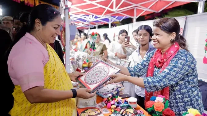 दिल्ली सरकार का बड़ा ऐलान: महिलाओं को मिलेगा 10 करोड़ तक बिना गारंटी लोन