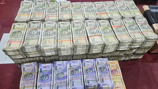 दाहोद में चेकिंग के दौरान 2.56 करोड़ रुपये नकद बरामद