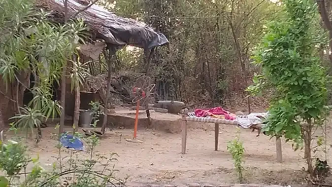 यूपी: शराब के लिए रुपए न देने पर पिता की हत्या, आरोपी बेटा फरार