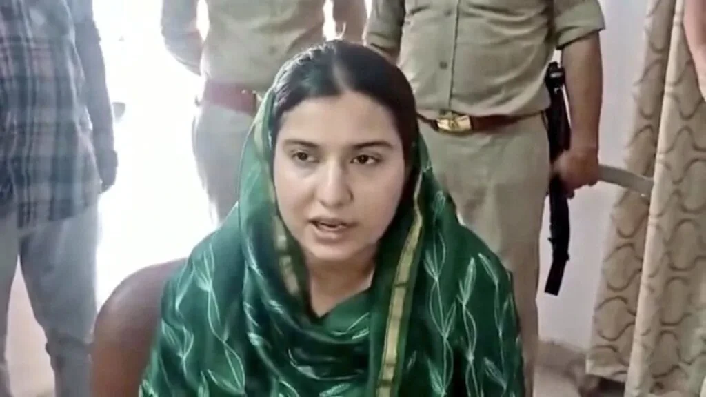 इकरा हसन को पुलिस ने 10 मिनट तक थाने में बैठाया, DIG ऑफिस के बाहर जमकर हुआ हंगामा