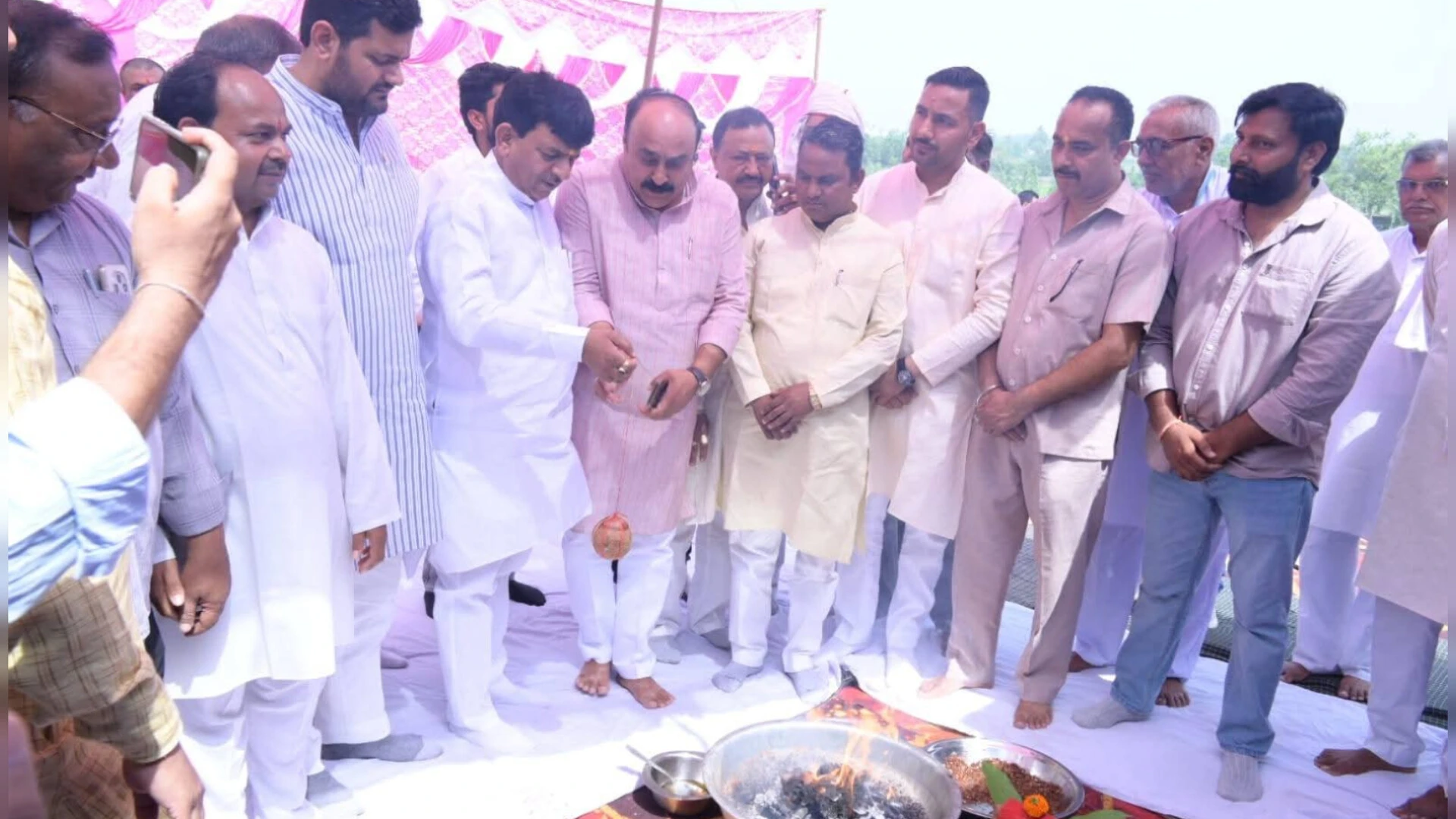 मुजफ्फरनगर: 14 करोड़ की लागत से बनेगा पुल, मंत्री कपिल देव ने किया भूमि पूजन