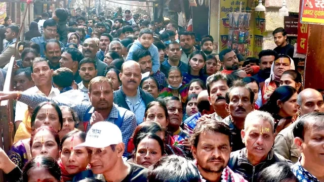 वृंदावन में बंगाली वेब सीरीज पर बवाल, धार्मिक स्थलों के गलत चित्रण का आरोप