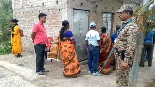 पश्चिम बंगाल के फलता में पुनर्मतदान जारी, चुनाव आयोग ने बढ़ाई सुरक्षा