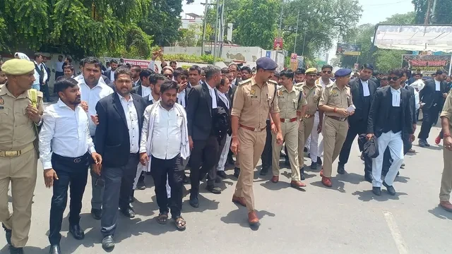 प्रयागराज एसआरएन अस्पताल में बड़ा एक्शन: 20 डॉक्टर निलंबित