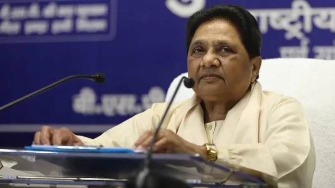 बिजली कटौती से जनता परेशान, सरकार करे ठोस इंतजाम: मायावती