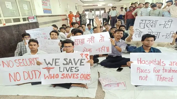 प्रयागराज: तीन दिन बाद SRN अस्पताल में फिर से शुरू हुई इमरजेंसी सेवाएं