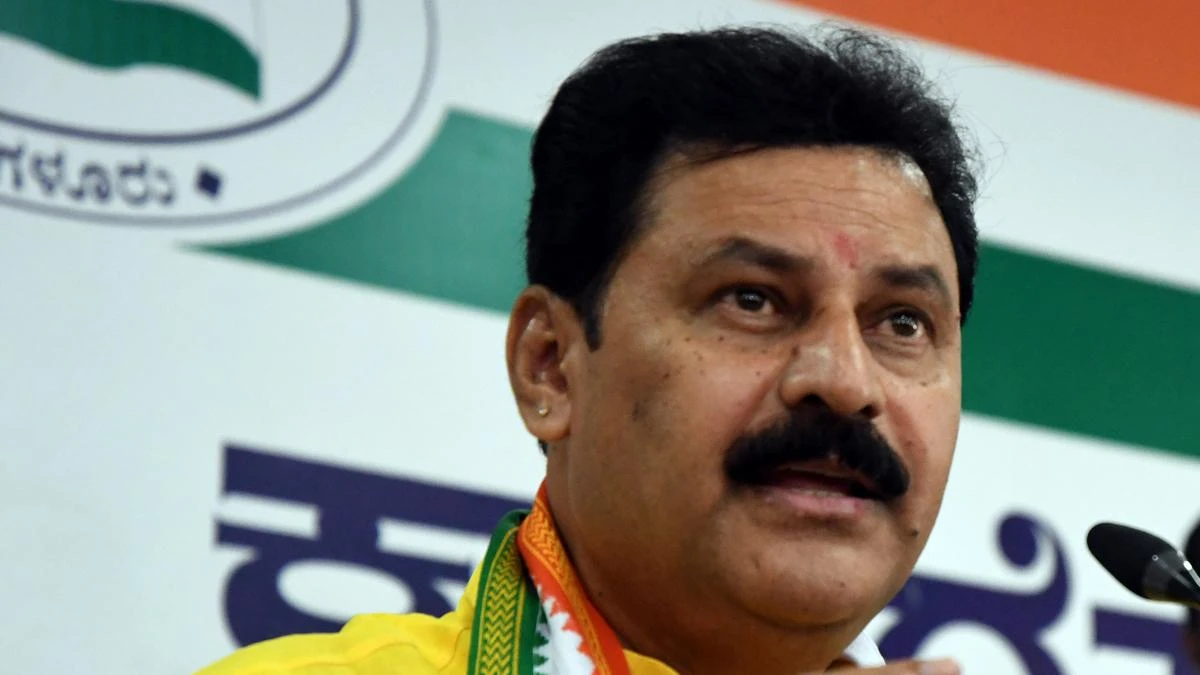 कैबिनेट फेरबदल की मांग: कांग्रेस हाईकमान से मिलेंगे कर्नाटक के 35 विधायक