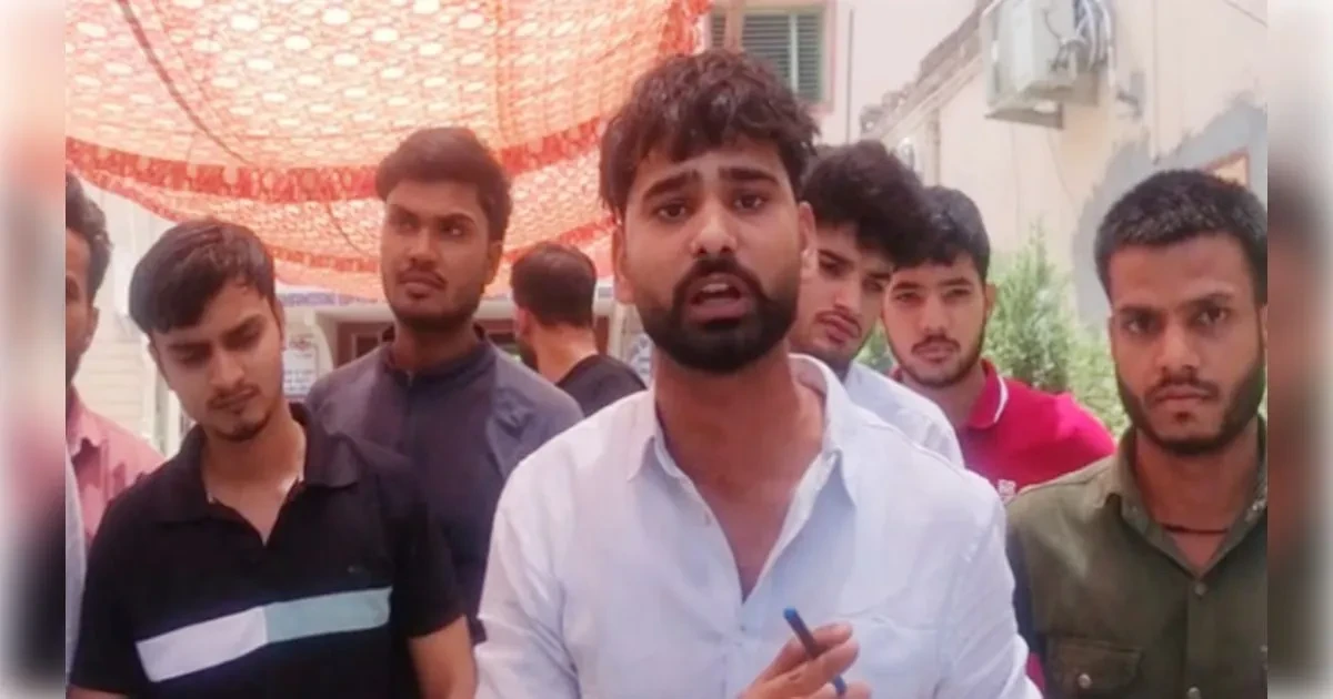 लेखपाल परीक्षा में ‘मोबाइल कांड’ निकला अफवाह, दूसरी जांच में भी नहीं मिला कोई सबूत