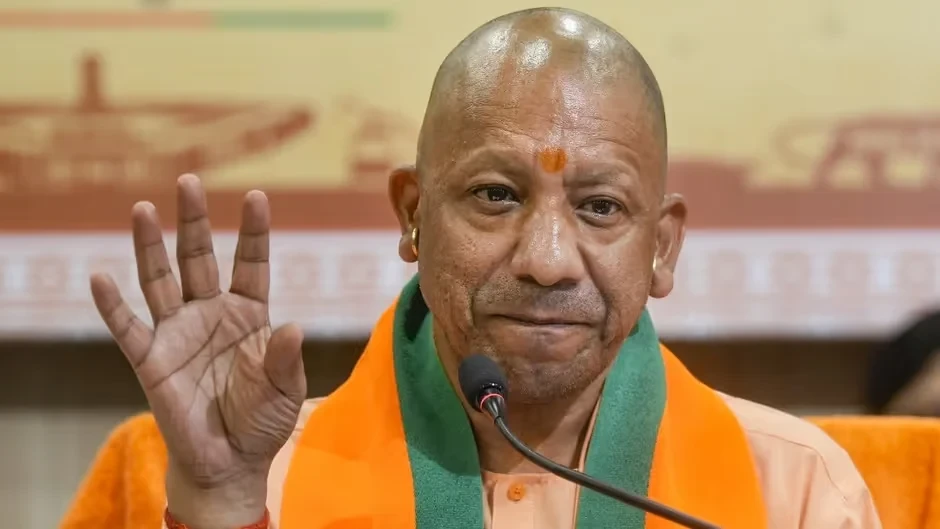 यूपी में ग्राम प्रधान ही बनेंगे प्रशासक, योगी सरकार का बड़ा फैसला