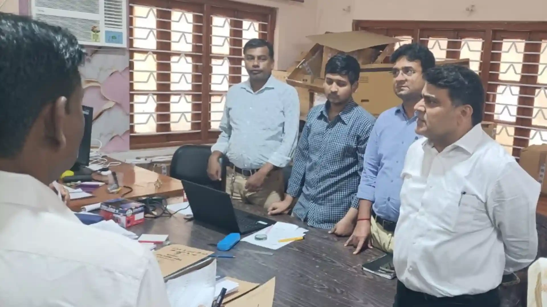 मुजफ्फरनगर: जनगणना ड्यूटी से गायब कर्मचारियों पर ADM सख्त, कार्रवाई के निर्देश