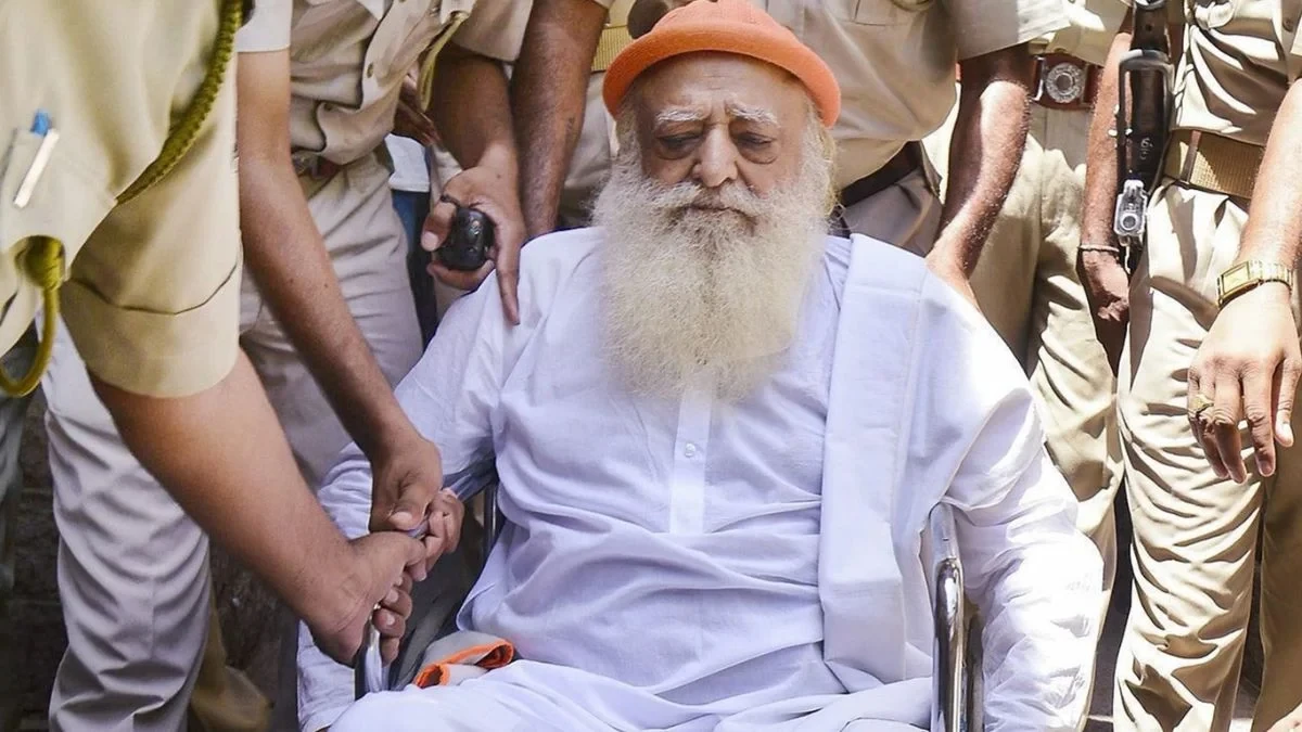 आसाराम को बड़ा झटका, जोधपुर हाईकोर्ट ने उम्रकैद की सजा बरकरार रखी