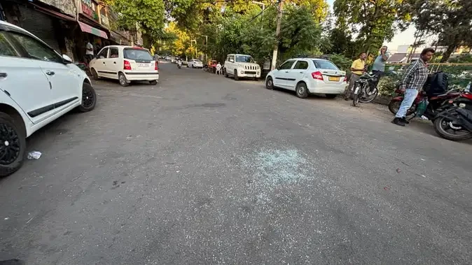 जम्मू में एसओजी टीम पर गैंगस्टरों की फायरिंग, टक्कर मारकर भागे बदमाश