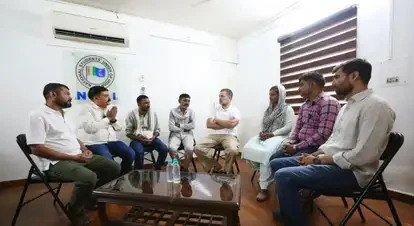 नीट-यूजी पेपर लीक विवाद: सीकर में प्रदीप मेघवाल के परिवार से मिले राहुल गांधी