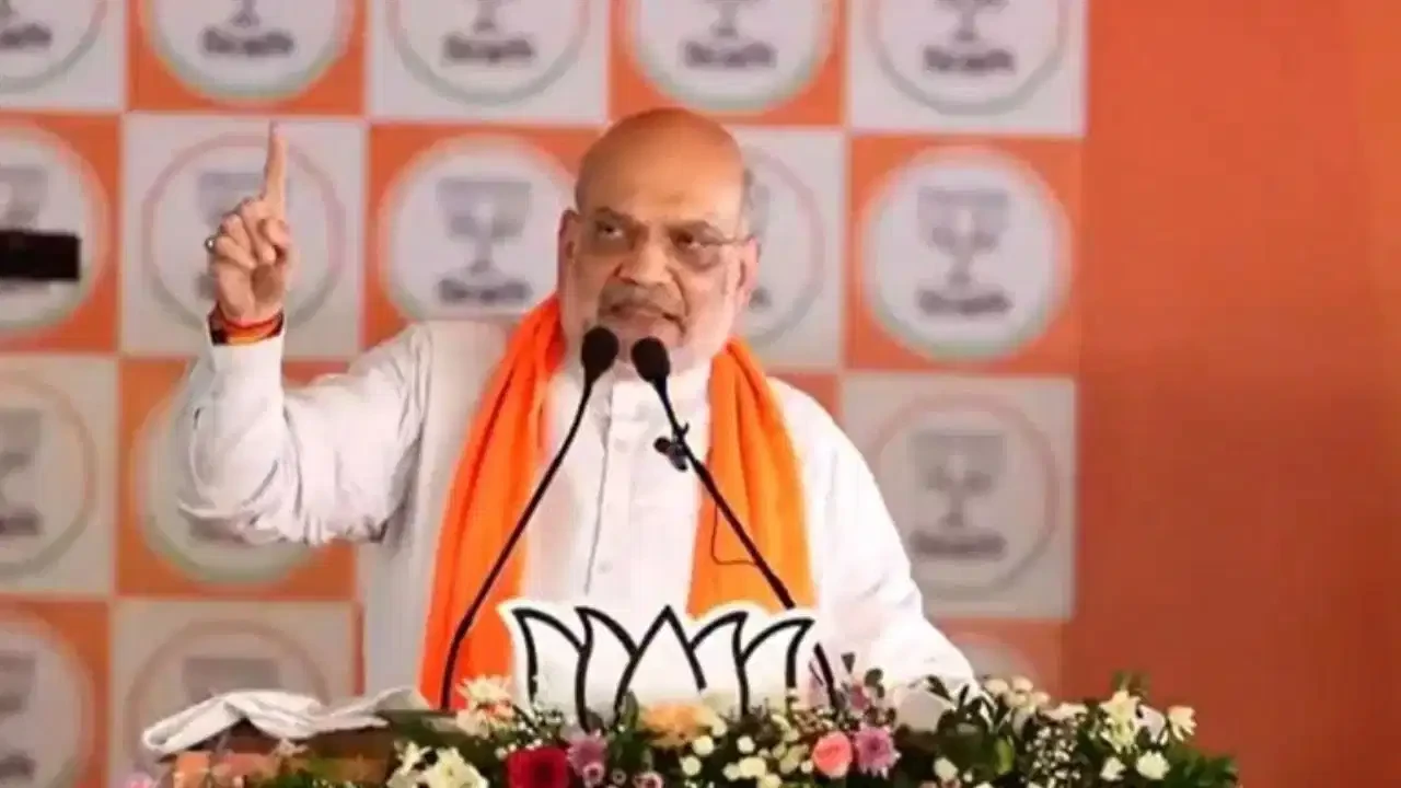 अवैध घुसपैठिए स्वेच्छा से बंगाल छोड़ दें: अमित शाह
